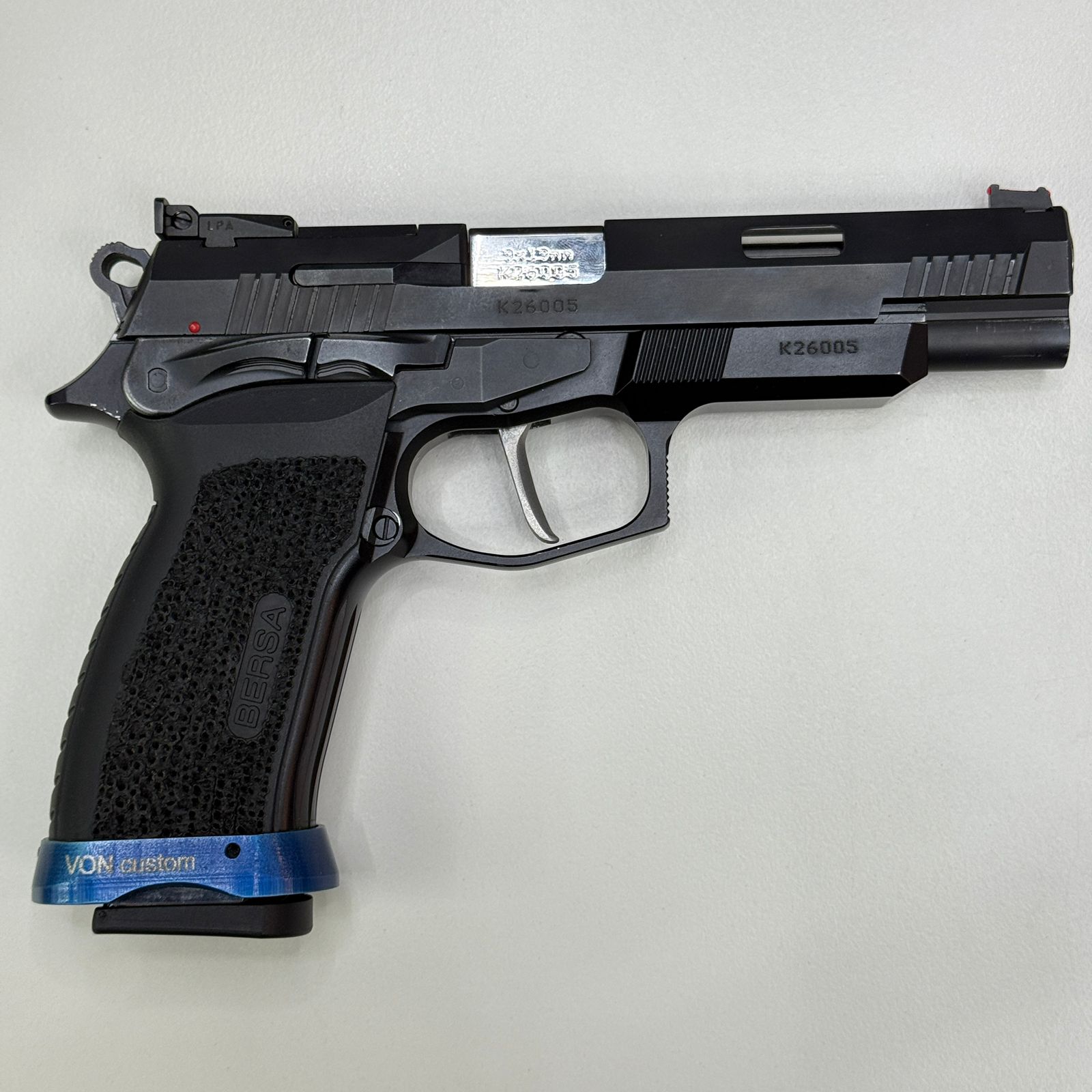 PISTOLA BERSA TPR9XT CAL 9MM 5 CARGADORES ID 005 - vista 2