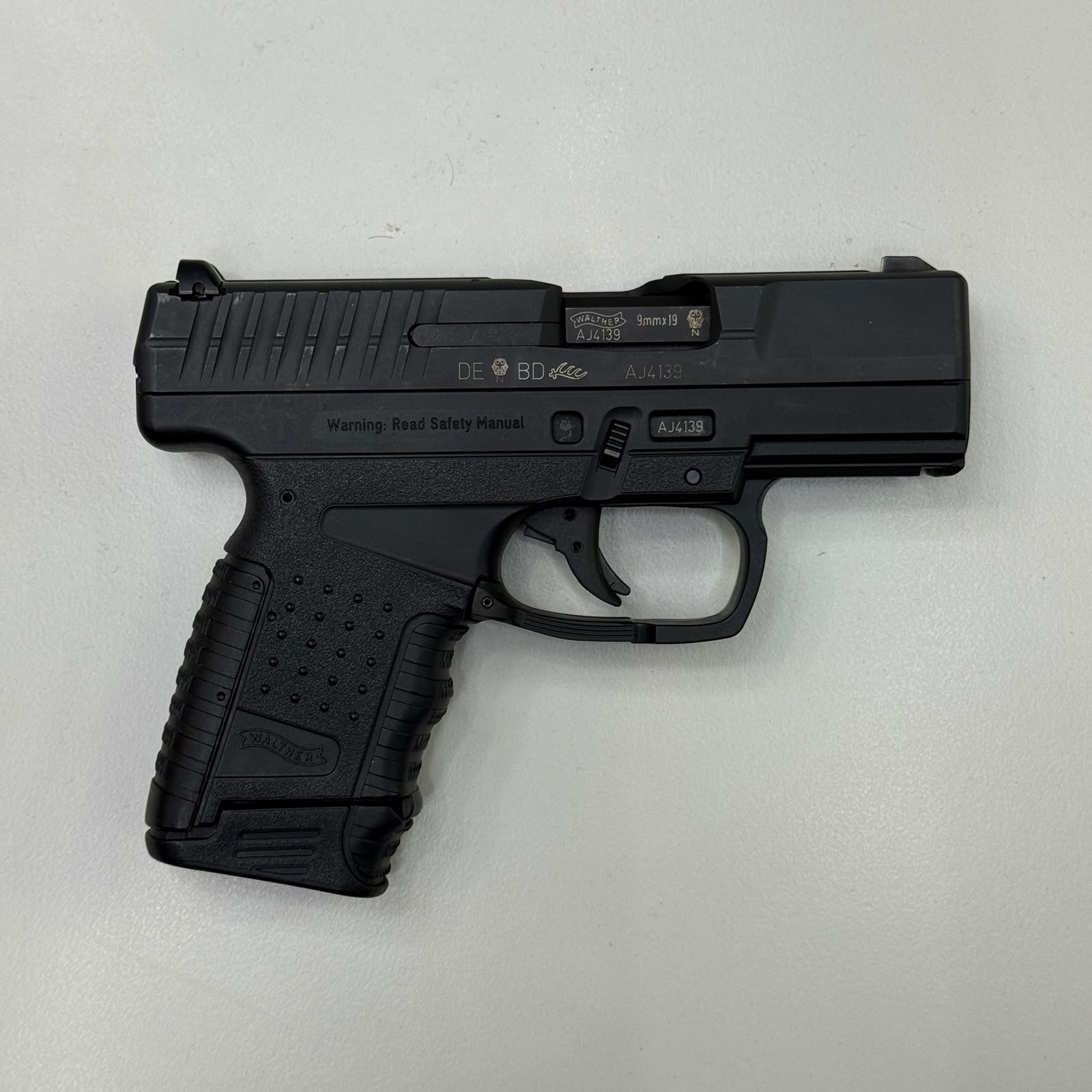 PISTOLA WALTHER PPS POLICE SET 9MM 1X9RD 2X7RD 1 BACKSTRAP ID 139 - vista 1