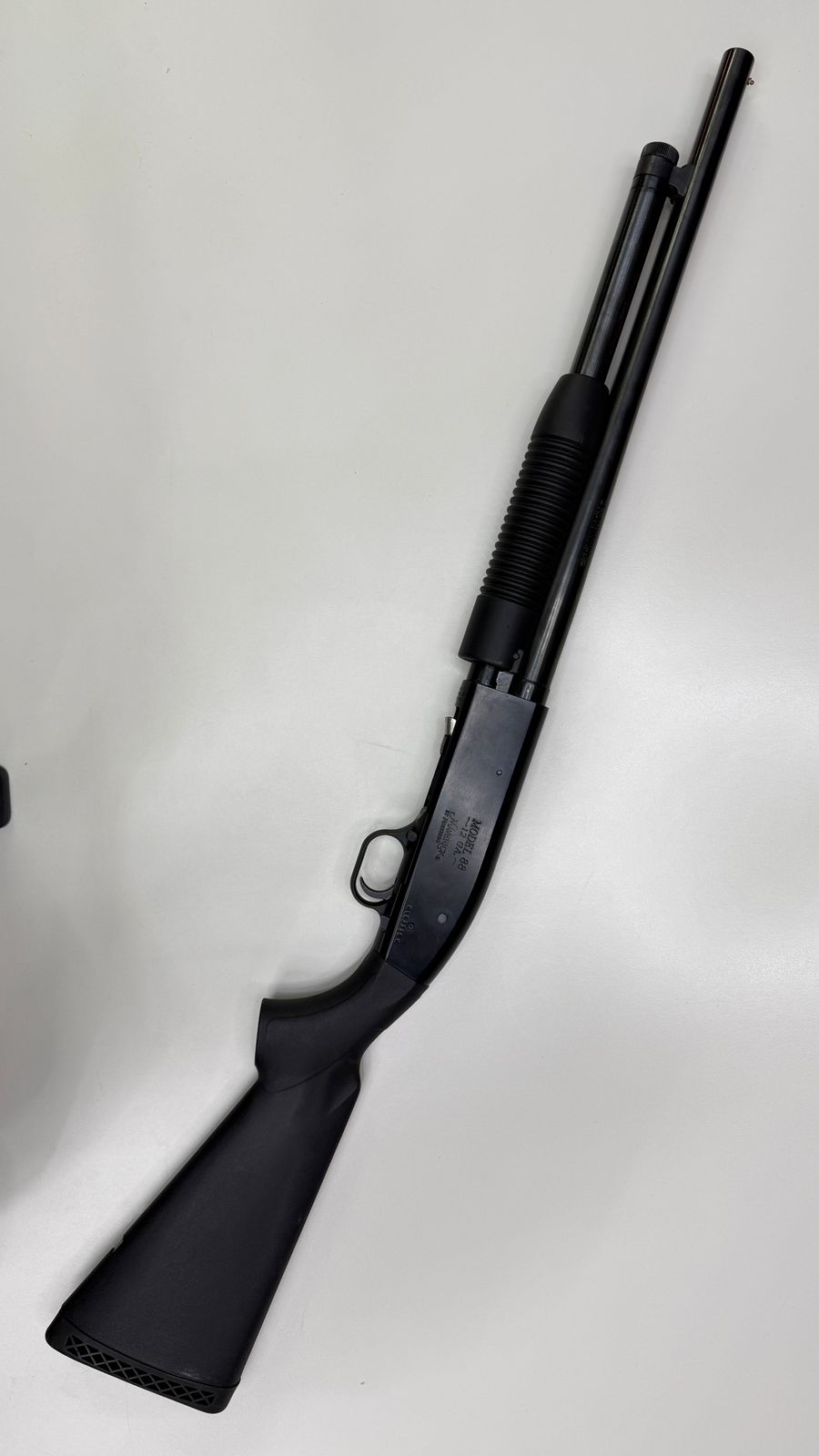 ESCOPETA DE REPETICION MAVERICK 88 CAL 12UAB 4+1 CAÑO DE 18" ID 536 - vista 2
